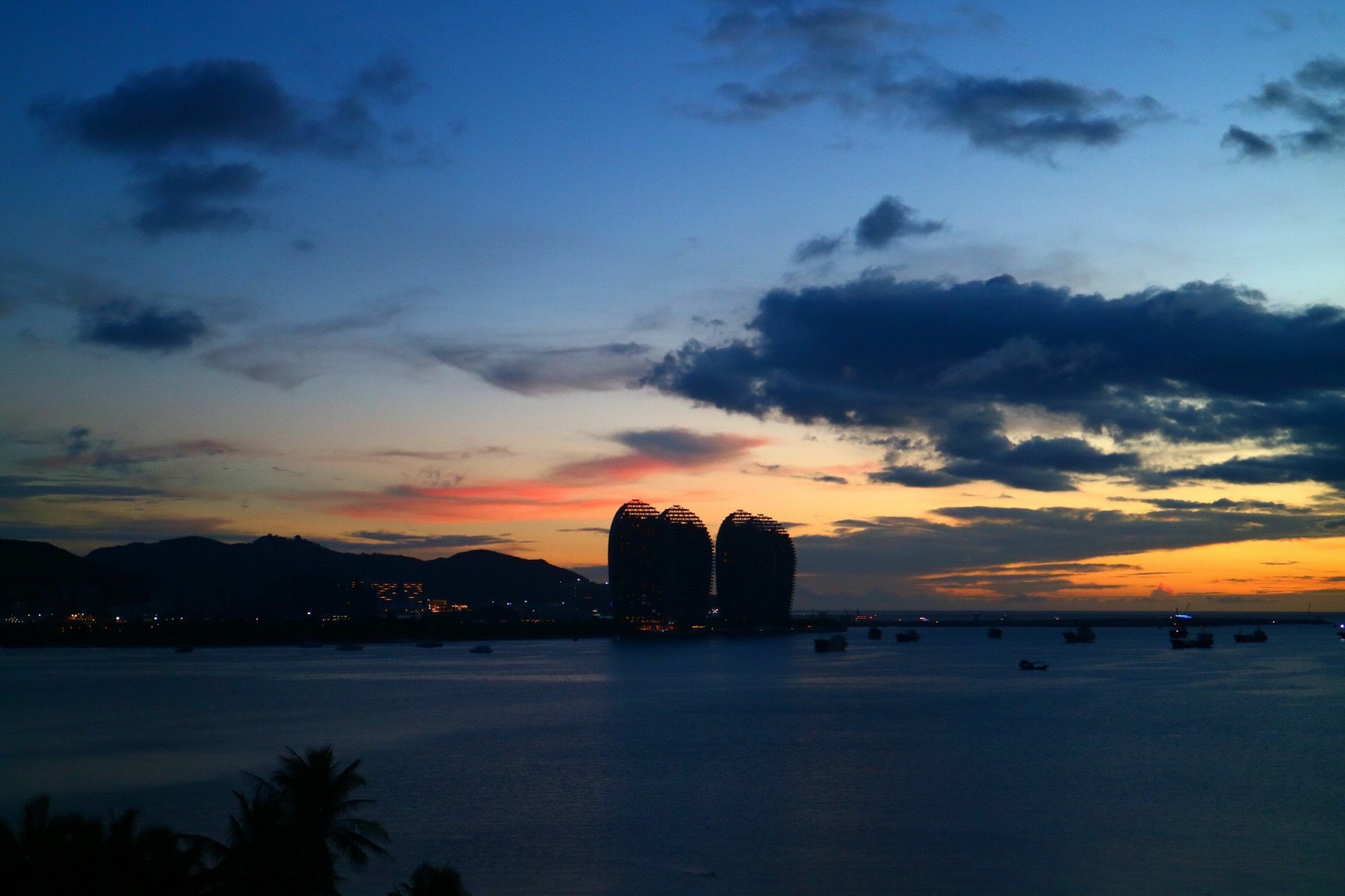 Sanya Canacoast Inn Exterior photo